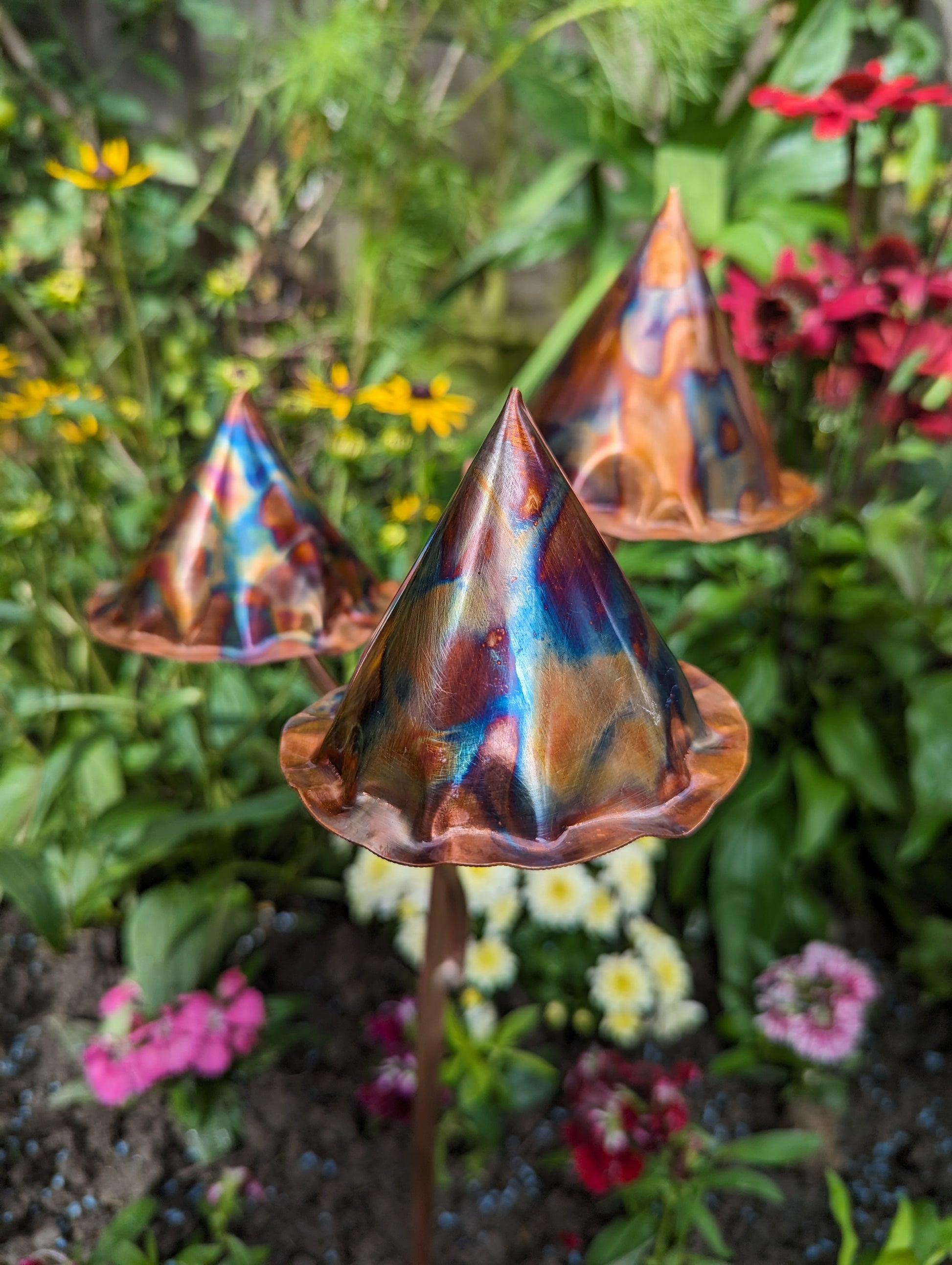Metal toadstool