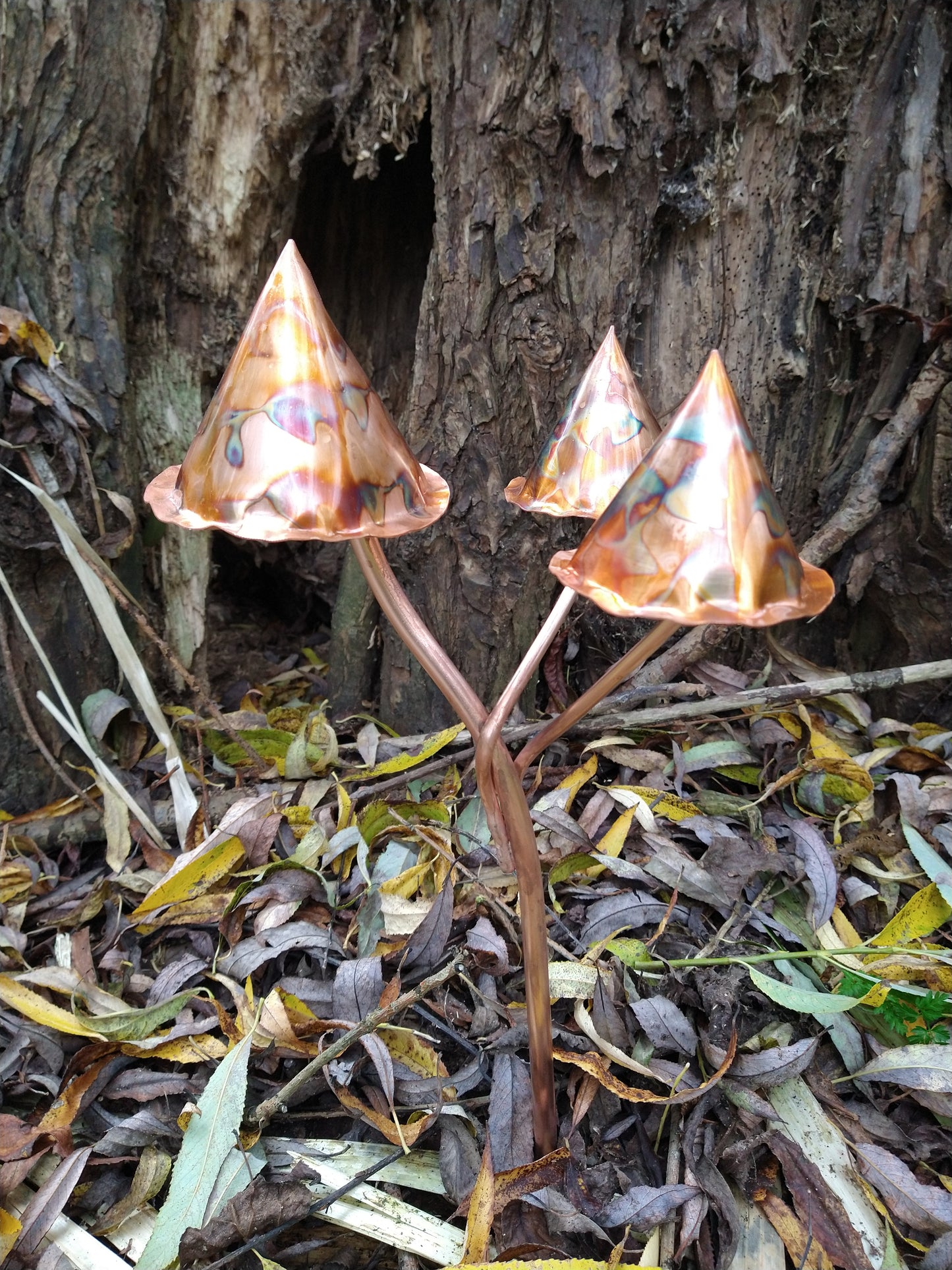 Metal toadstool