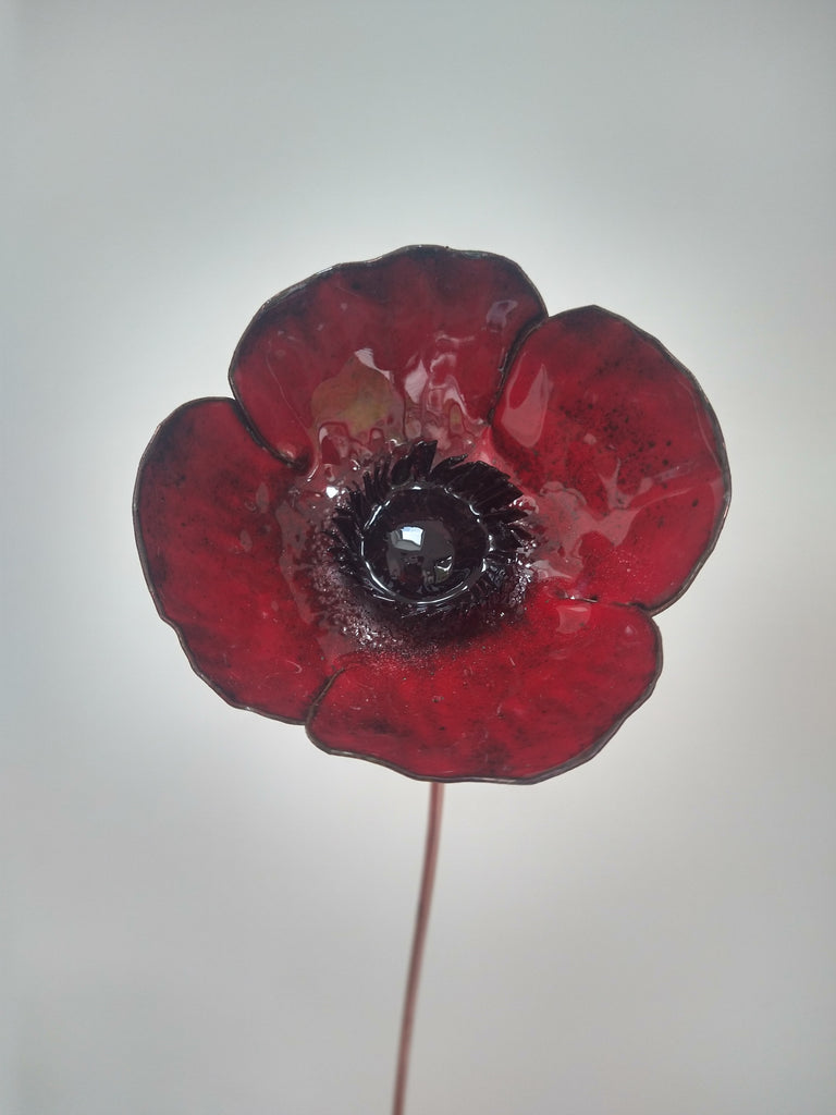 Enamelled poppy