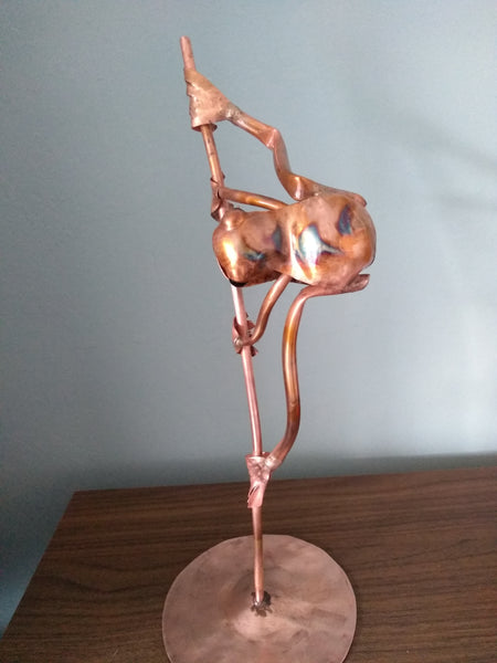 Tree frog metal sculpture - Deshca Designs